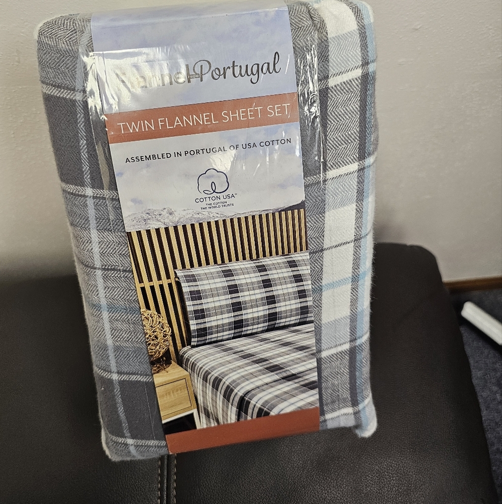 Portuguese Flannel 3-piece Sheet Set, Twin,  NWT, gray plaid